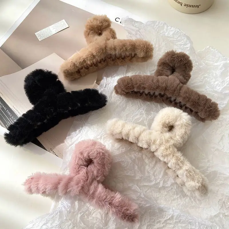 Pinza grande de pelo de felpa  - Women'S Winter Accessories Set reseña y precio